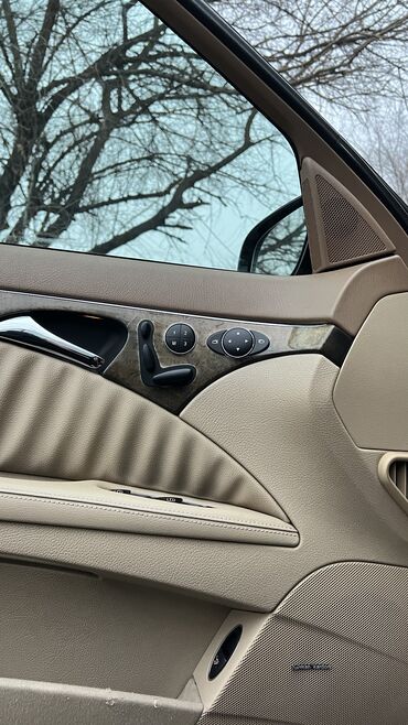 Mercedes-Benz: Mercedes-Benz E-Class: 2007 г., 5.5 л, Автомат, Бензин, Седан — 9