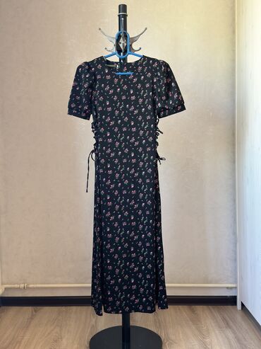 оптом платья: Платья оптом и в розницу .Размер S. M .
Производство Гуанчжоу