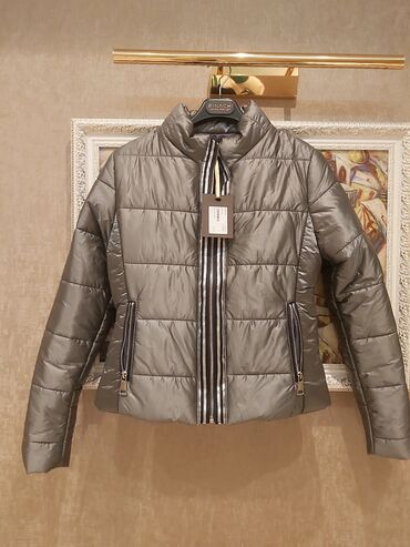 Kurtkalar: Rengi mohtesem, qalin godekce. az geyinilib. yaxsi veziyyetdedi — 20