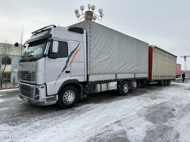 Коммерческий транспорт: Тягач, Volvo, 2010 г., Тентованный
