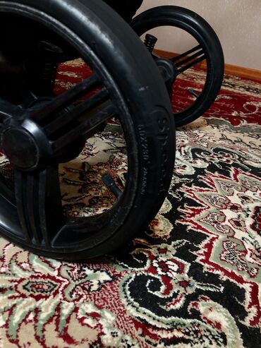 Gəzinti arabaları: Cemi 4 ay istifade olunub yeni kimidir. 2 lyulkadan ibaretdir . Cox — 10