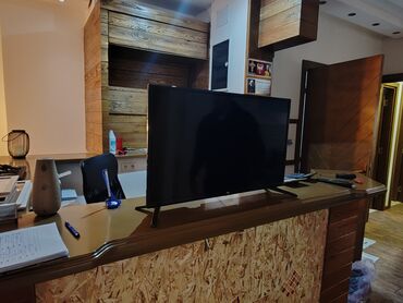 Televizori: LED TV marke Vox dijagonale 32 inca, model 32DSA314B, u perfektonom — 2