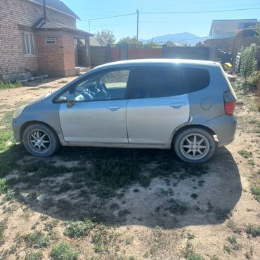 машына автомат: Honda Fit: 2003 г., 1.3 л, Вариатор, Бензин