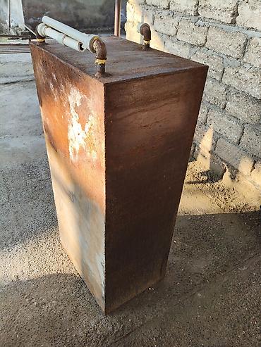 Baklar və çənlər: Metalkonstruksiya yanacaq/su çəni - Material: qalın divarlı metal — 1