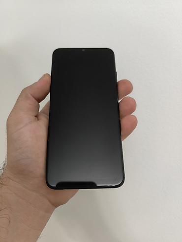 Samsung A03 dual sim sim free, jača verzija sa 4/64 gb memorije. Uz