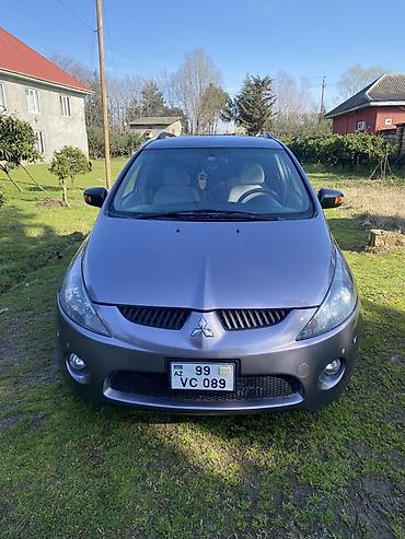 baqaj az: Mitsubishi Grandis: 2.4 l | 2004 il 320000 km Van/Minivan — 1