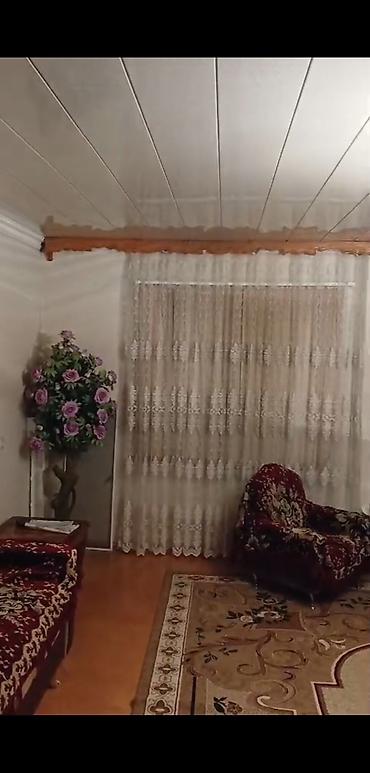 Qonaq otağı dəstləri: Bina evi satılır -Ünvan: Gəncə şəhəri, 1-ci mikrorayon, 2-ci bina — 1