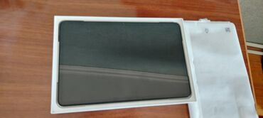 grafik tablet: Çox az işlənib, 8 ram 256 yaddaş. Alınan kimi anti udar vurulub