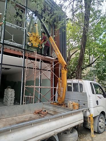 Услуги мини кран манипулятор стрела 4,5м высота 6,5 м грузоподьемность