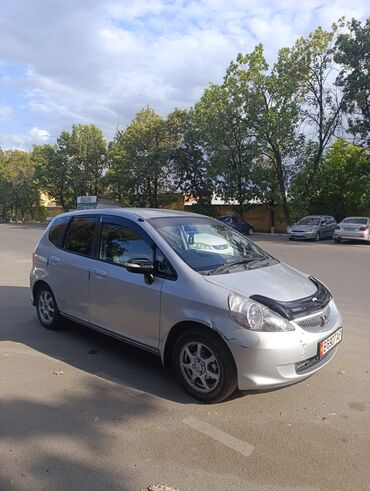 титанка: Honda Fit: 2003 г., 1.3 л, Автомат, Бензин, Хэтчбэк