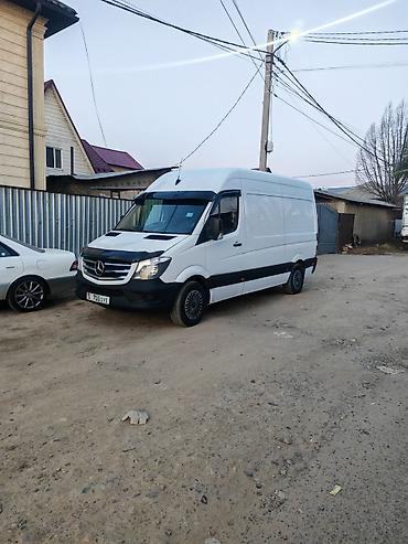 будка на грузовой: Грузовой фургон Mercedes‑Benz Sprinter (средняя база, высокая крыша) — 2
