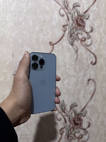 срочно продаю нужны деньги: IPhone 13 Pro, 128 ГБ, Sierra Blue, Коргоочу айнек, Каптама, 77 %