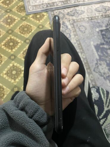 Apple iPhone: IPhone Xr, 64 ГБ, Черный, Чехол, 76 % — 9