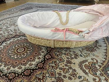 beshik: Təbii toxunmuş səbətdən beşik (Moses basket) – yenidoğan üçün rahat — 1