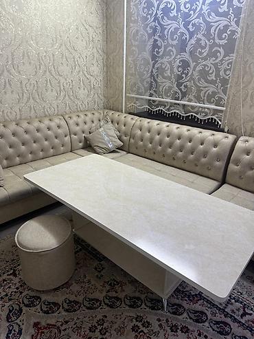 silver kitchen: Большой стол со стульями и диван со столом — 4