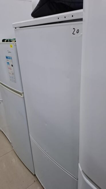 куплю бу холодильник: 2 qapılı Midea Soyuducu Satılır, rəng - Ağ