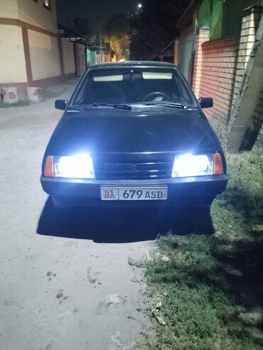 продаю номер авто: Автомобиль ВАЗ-2109 (LADA Samara), хэтчбек 5-дверный, темный цвет