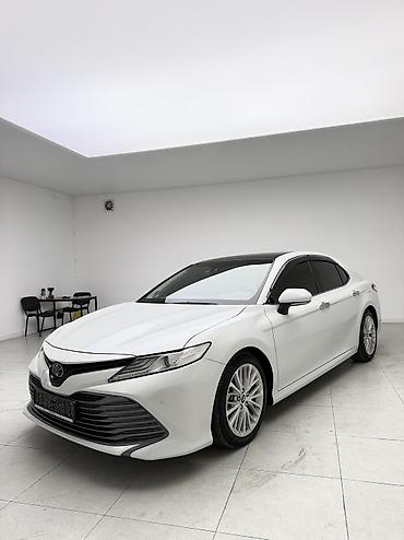 corolla 2016: Toyota Camry: 2018 г., 2.5 л, Автомат, Бензин, Седан — 2
