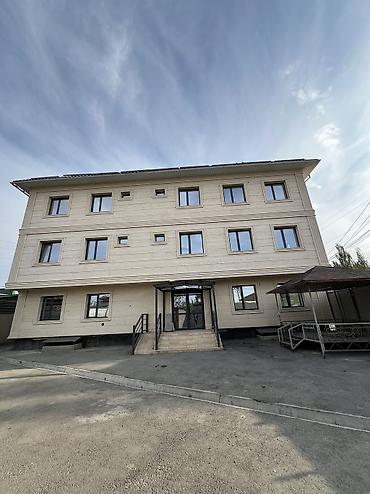 продаю пром земли: Помещение под гостиницу 1000 м², Без ремонта, Недействующий бизнес, Первая линия, С отдельным входом, С отдельным санузлом — 1