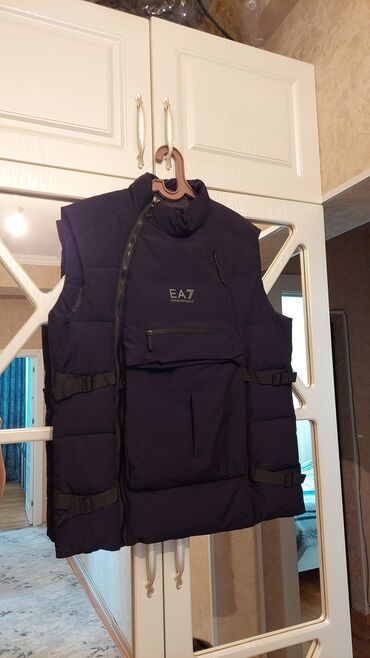 Куртка Emporio Armani, 4XL (EU 48), цвет - Черный