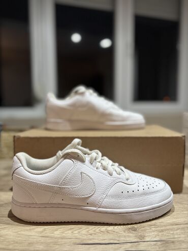 bele klompe cena: Nike, 38.5, color - White