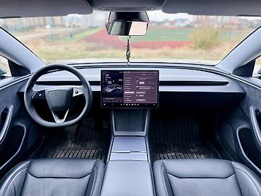 Tesla: Tesla Model 3: 2025 г., Электромобиль lalafo.kg да — 5 Tesla: Tesla Model 3: 2025 г., Электромобиль — 5