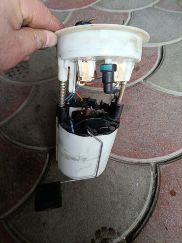 corolla runx: Бензин насосу BMW