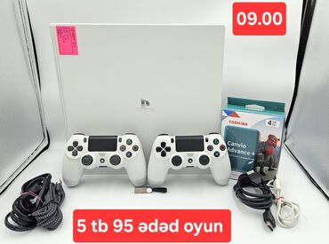 PS4 (Sony Playstation 4): Playstation 4 pro Ağ 09.00 5 TB 95 oyun və 2 ədəd orginal pult ilə