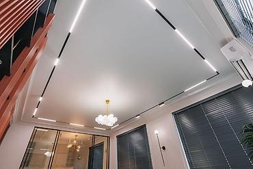 Натяжной потолок: Натяжной потолок Глянцевое, Матовое, 3D потолки Гарантия, Бесплатная консультация, Бесплатный замер — 1