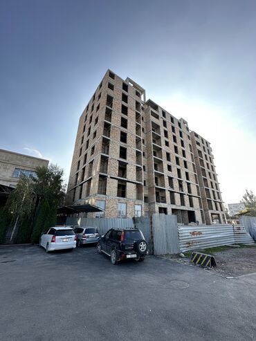 продается цокольное помещение алматинка магистраль: 2 бөлмө, 72 кв. м, 7 кабат, ПСО (өзү оңдоп түзөтүп бүтүү үчүн)