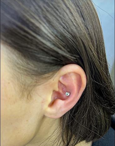 Тату, пирсинг: Пирсинг, прокалывание — 8