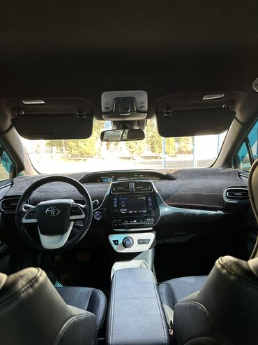 Toyota: Toyota Prius: 2016 г., 1.8 л, Вариатор, Гибрид, Седан — 9