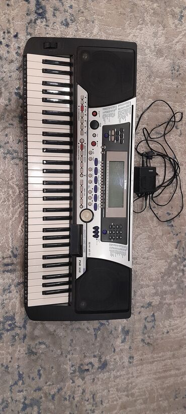 yamaha psr 740: YAMAHA 550 DİSGİ VARDİR ODA XARAB OLUBDUR İŞLƏMİR İÇİNİN BÜTÜN