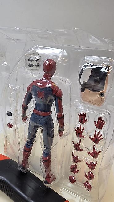 kids box: Фигурка Человека-паука (Spider-Man) в блистере с аксессуарами. Там — 5