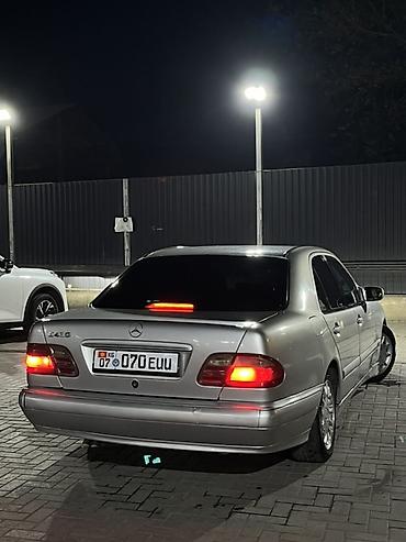 Mercedes-Benz E-Class: 2001 г., 2 л, Автомат, Бензин, Седан