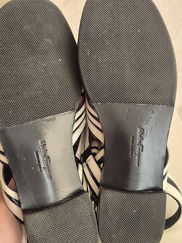 Salvatore Ferragamo qadın sandal sayili geyinilib original - Model lalafo.az -da — 2 Salvatore Ferragamo qadın sandal sayili geyinilib original - Model — 2