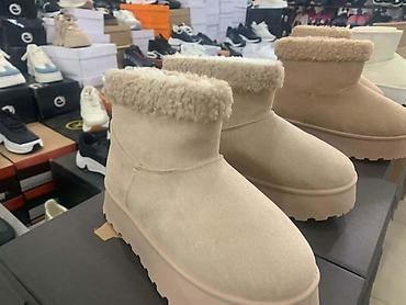 Ugg obuća: Ugg mini čizme, bоја - Bela — 1