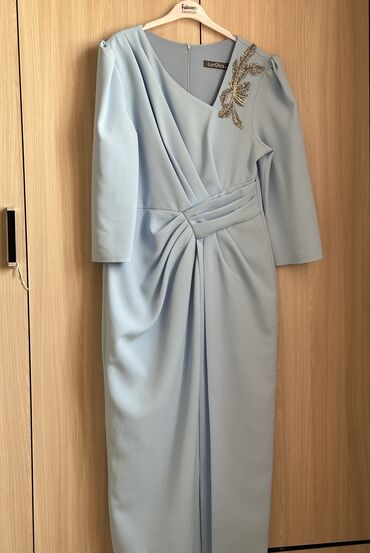 вечерние платья дордой: Вечернее платье, Длинная модель, С рукавами, L (EU 40), XL (EU 42)