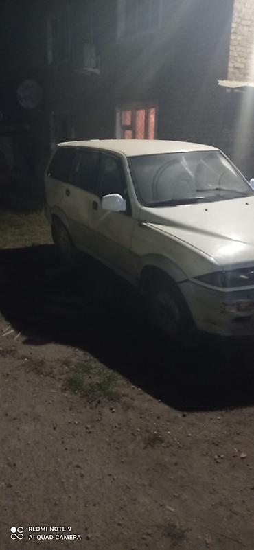 капот рекстон: Ssangyong Musso: 1995 г., 2.9 л, Механика, Дизель, Внедорожник — 3