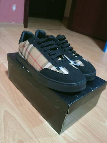 Кроссовки и спортивная обувь: Burberry kişi krossovkaları - Model: Aşağı profilli, bağcıqlı — 2