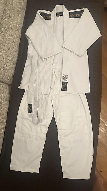 adidas şalvar: Judo kimono dəsti – 2 ədəd 1) Adidas judo geyimi - Komplekt: üst — 3