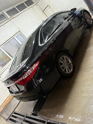 e 302: Toyota Camry: 2017 г., Автомат, Бензин, Седан — 2