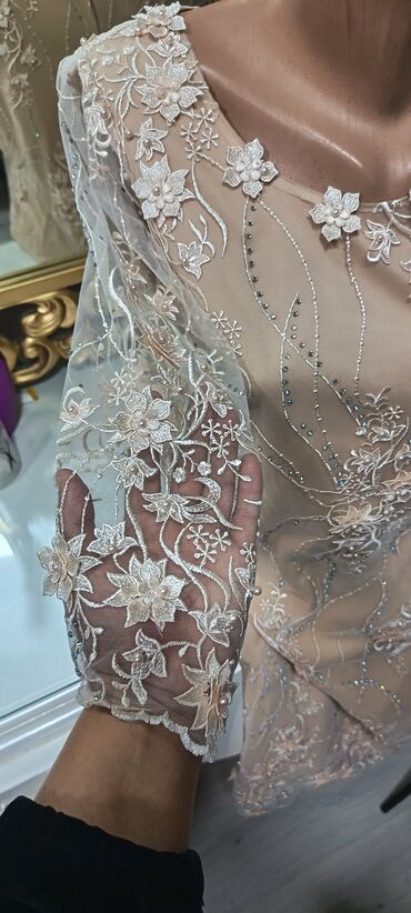 Ziyafət donları: Qırmızı və qara zərif onlar hər biri qiyməti ayırdı yenidən seclmir — 19