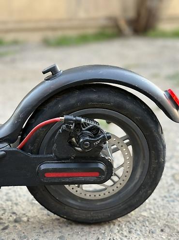 Elektrikli samokatlar: Elektrik skuter – qara rəng - Şəhər içi rahat hərəkət üçün yığcam — 12