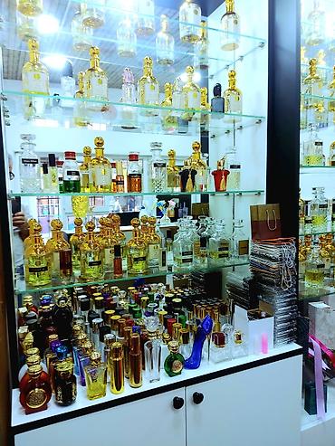 Gözəllik və sağlamlıq: TƏLƏSİN!!!! Hazır Ətir biznesi satılır. Mebellər, vitrinlər quvşinlər — 9