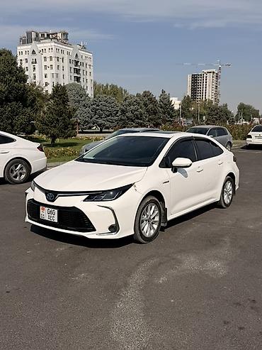 Toyota: Toyota Corolla: 2022 г., 1.6 л, Автомат, Гибрид, Седан — 3