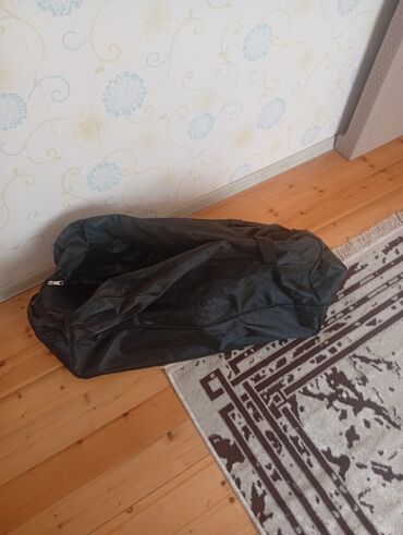 человек груша купить: Böyük ölçülü qara daşıma çantası - Material: yüngül və suya davamlı