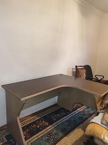 masa ofis: Künc masa, Polkasız, Siyirməsiz, DSP — 3