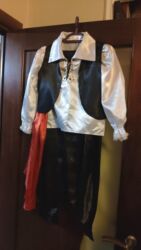 Dəstlər, kostyumlar: Milli və tematik geyimlər – icarə və səhnə üçün Təsvir: - Azərbaycan — 17