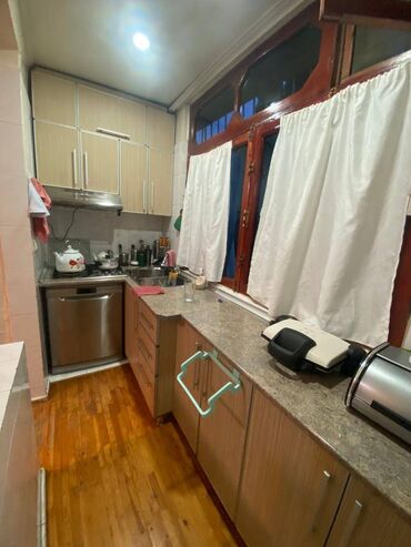 Köhnə tikili: Bakı, 3 otaqlı, Köhnə tikili, m. Əhmədli, 80 kv. m — 21